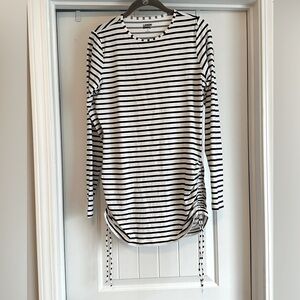 Women’s Small Lands End Navy blue and white Swim Tunic Shirt Rash Guard Cover Up